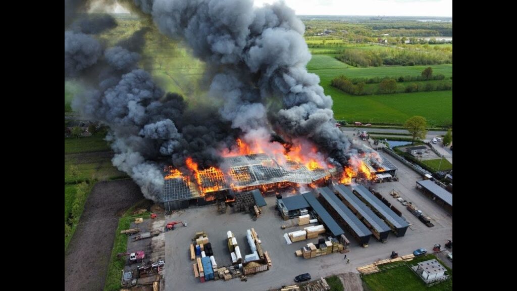 Huge solar panel fire in the netherlands